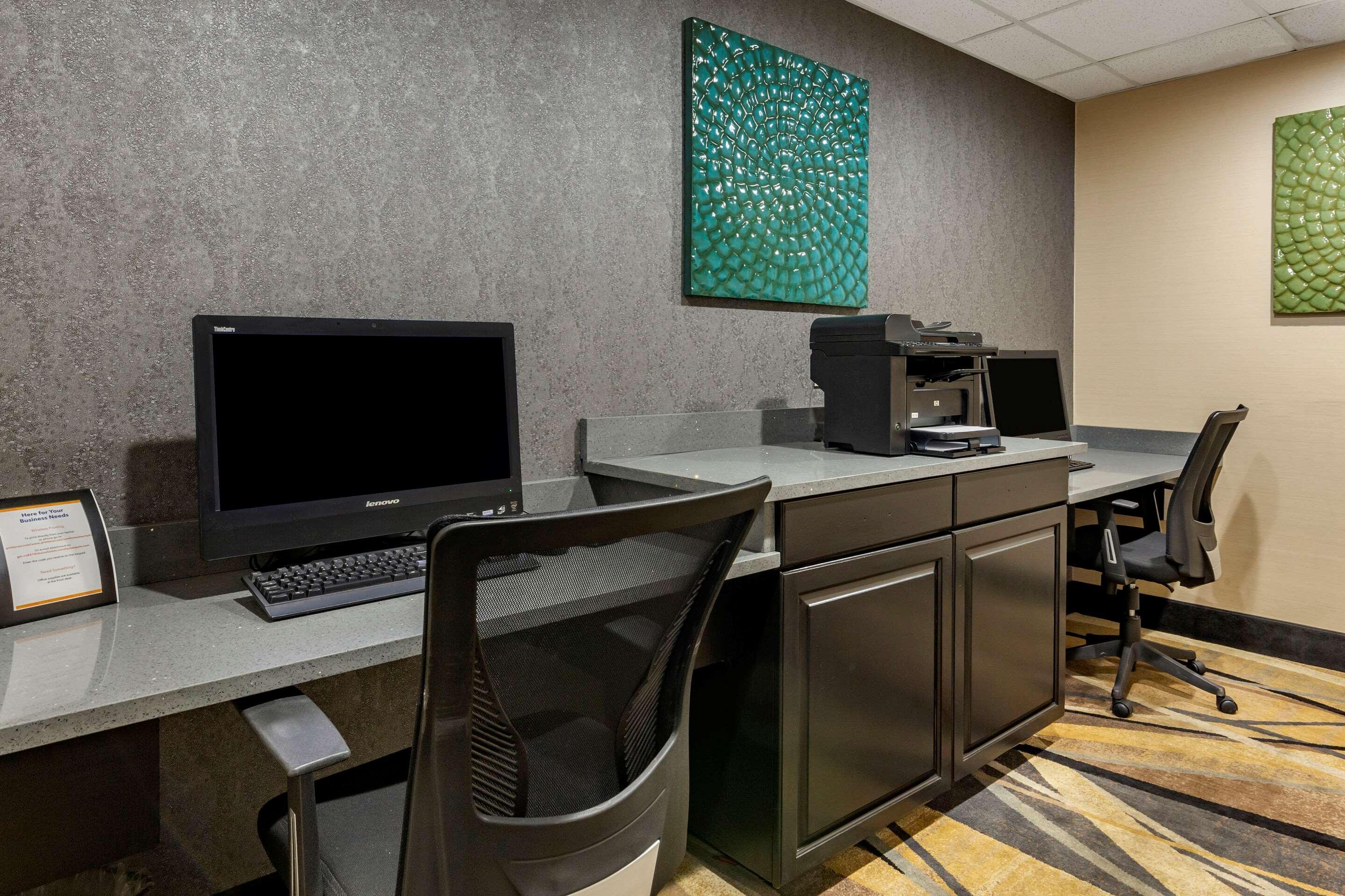 Comfort Suites Pineville - Ballantyne Area Экстерьер фото
