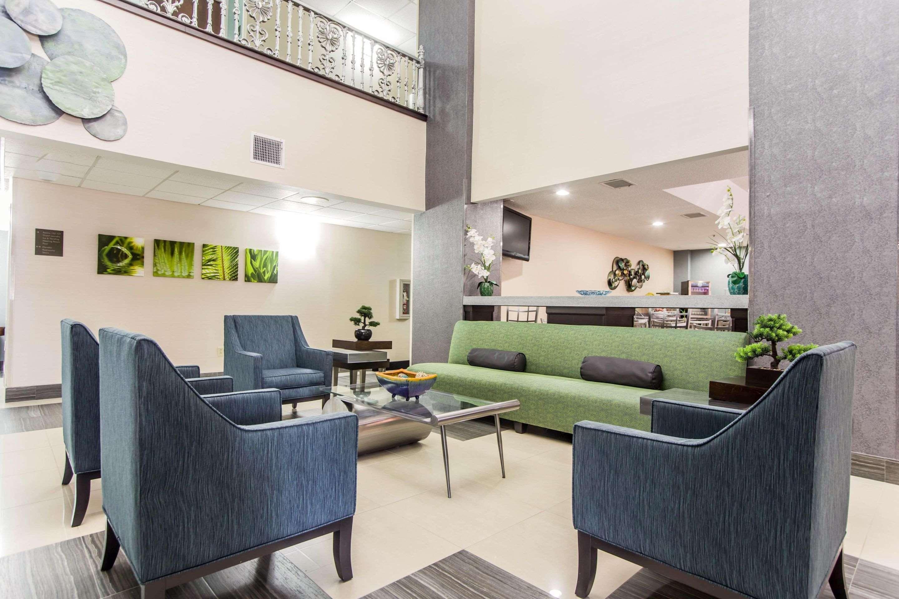 Comfort Suites Pineville - Ballantyne Area Экстерьер фото