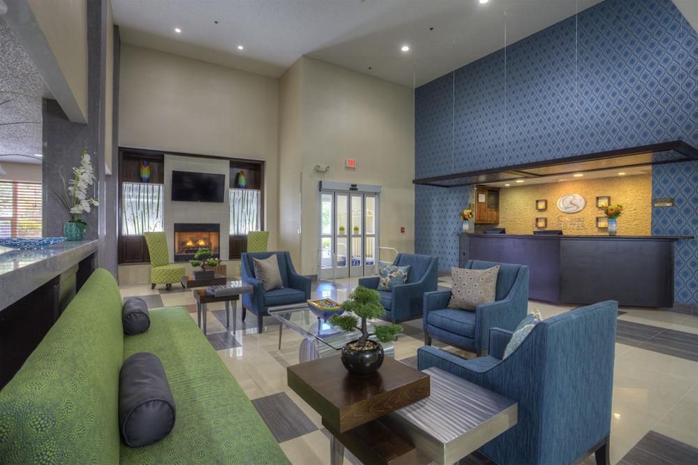 Comfort Suites Pineville - Ballantyne Area Экстерьер фото